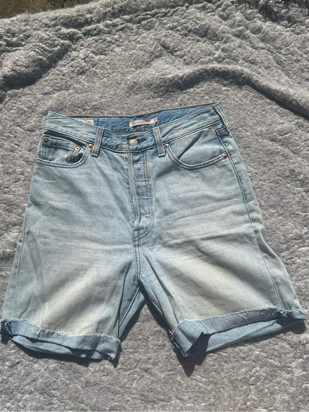 Levi's Premium Light Blue Denim Women's Rolled-Hem Shorts